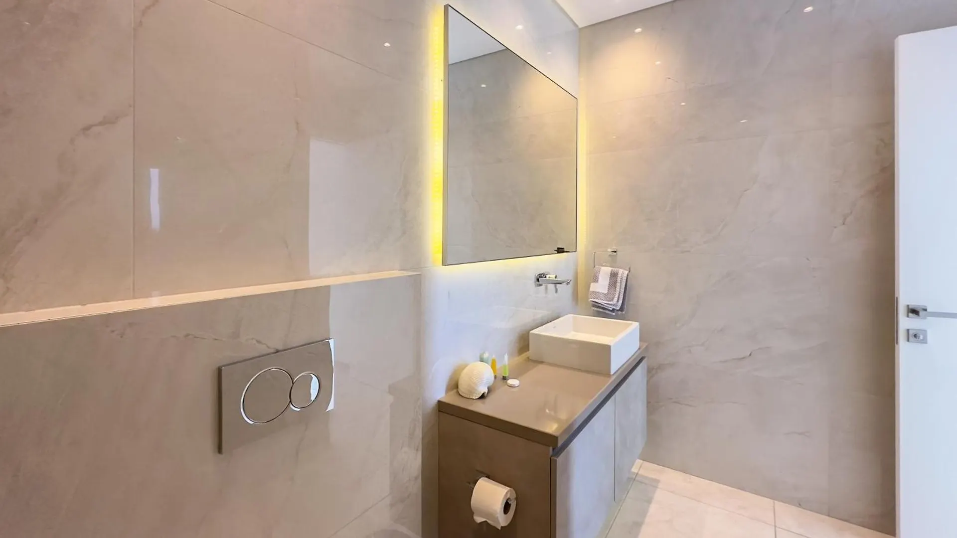 Vivo Mare Beachfront Villas - Vista Ayía Nápa