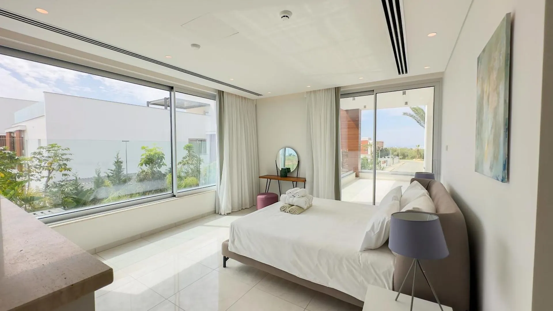 Vivo Mare Beachfront Villas - Vista Ayía Nápa